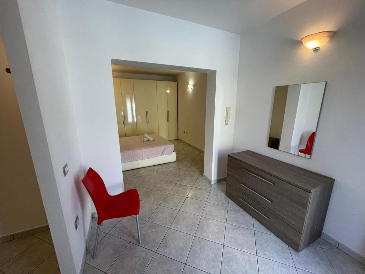 Casa Camere Pistis Assemini Eksteriør billede