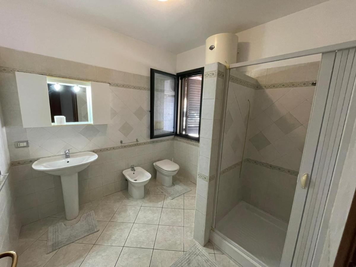 Casa Camere Pistis Assemini Eksteriør billede